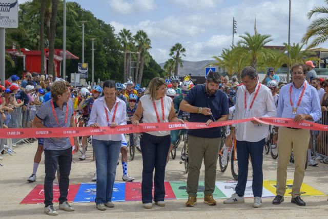 López Miras, en la etapa de La Vuelta entre Cartagena y Lorca: 'Volvemos a ser protagonistas de uno de los eventos deportivos más importantes del mundo' López Miras, en la etapa de La Vuelta entre Cartagena y Lorca: 'Volvemos a ser protagonistas de uno de los eventos deportivos más importantes del mundo'