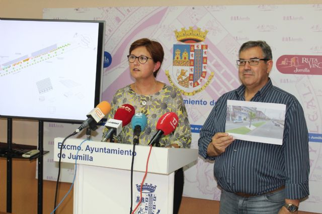 Juana Guardiola: El resultado final de las mejoras de la avenida de la Libertad se verá en tres meses - 1, Foto 1