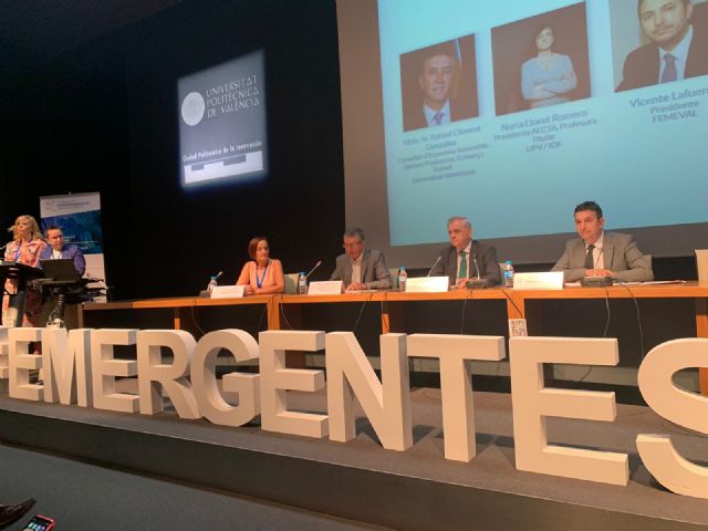 El concejal de Desarrollo Urbano, presente en el III Foro Emergentes 4.0 - 1, Foto 1