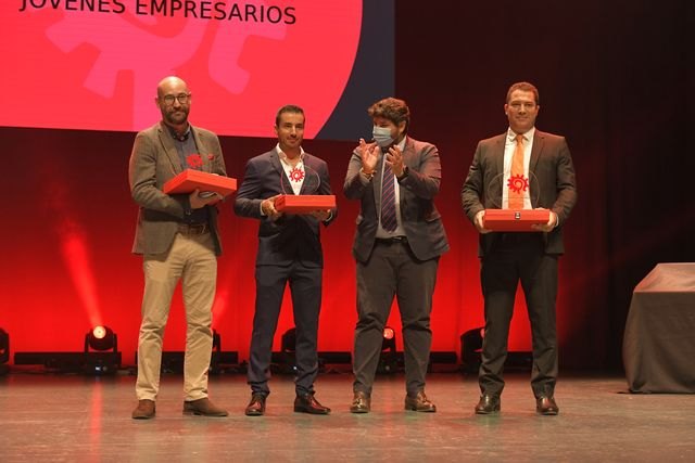 Juan Andrés Romero se alza con el XXII Premio CaixaBank Jóvenes Empresarios Héroes - 3, Foto 3