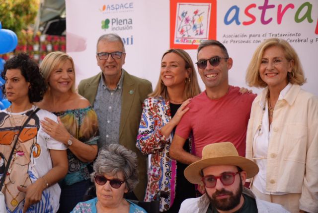 La consejera de Política Social destaca el compromiso del Gobierno regional con la ampliación de recursos que mejoran la calidad de vida de las personas con discapacidad - 3, Foto 3