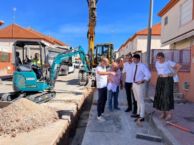 El Gobierno local de Molina de Segura mejora la urbanización Casas del Aire con la renovación de la red de abastecimiento - 2, Foto 2