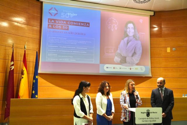 La Comunidad facilita que mujeres con más de 50 años desarrollen su proyecto empresarial - 1, Foto 1