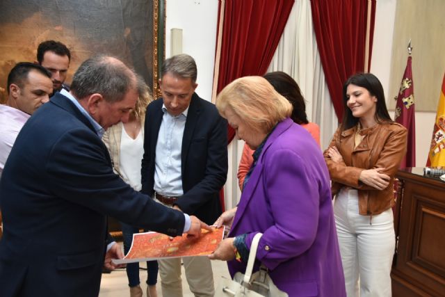 La Virgen de las Huertas contará con un nuevo manto realizado con un traje de luces del torero Pepín Jiménez - 1, Foto 1