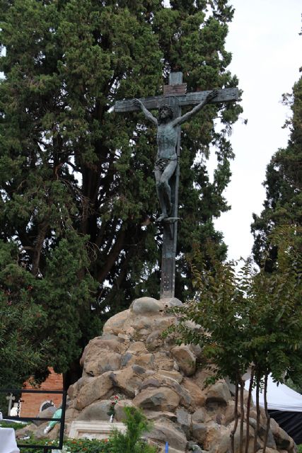 Religión . Conmovedor homenaje a las almas del purgatorio en la tradicional misa del Cementerio de San Fernando de Sevilla - 5, Foto 5