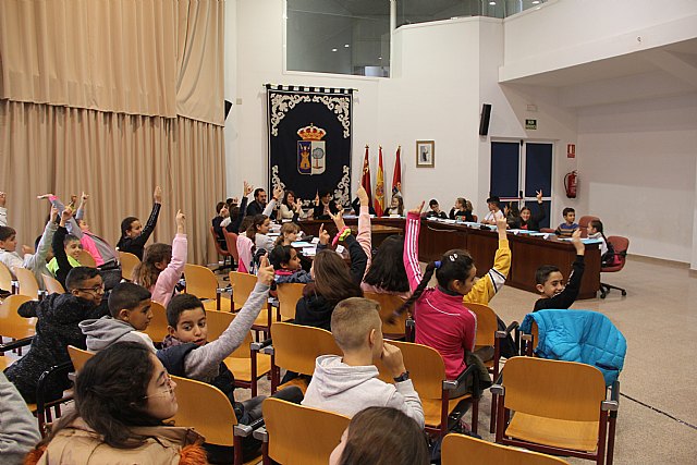 El Ayuntamiento de Puerto Lumbreras acoge plenos infantiles para conmemorar el día de la Constitución 2019 - 2, Foto 2