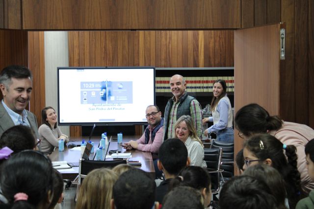 Cerca de 500 escolares visitan el Ayuntamiento con motivo del aniversario de la Constitución - 4, Foto 4