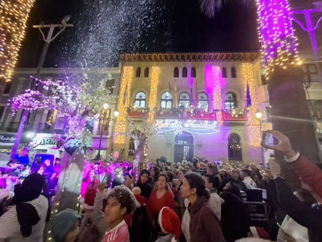 Más de 500.000 luces encienden la Navidad en Águilas - 1, Foto 1