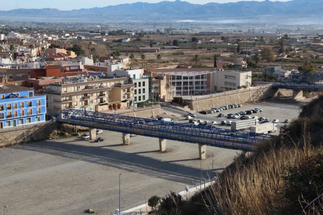 Puerto Lumbreras registra un descenso del número de desempleados en la agricultura, industria, hostelería, en la población masculina y en los que tiene menos de 44 años en el mes de diciembre - 1, Foto 1