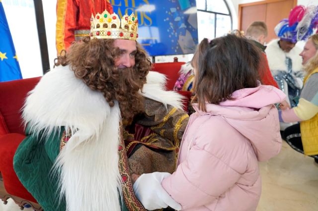 Santomera celebrará su cabalgata de Reyes Magos con el reparto de 6.000 balones y 4.000 juguetes - 2, Foto 2