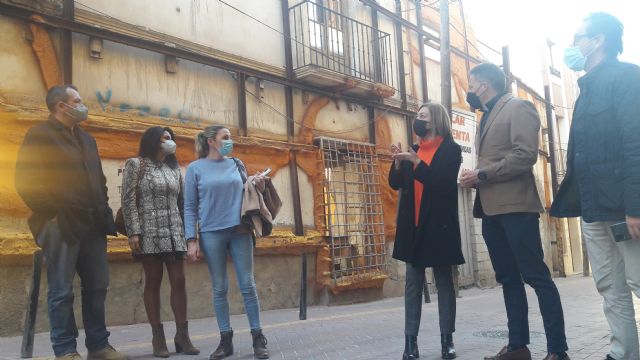 Fulgencio Gil propone adquirir una manzana en el casco histórico para construir vivienda joven, aprovechando los 7 millones de euros de los que dispone el ayuntamiento para estos proyectos - 1, Foto 1