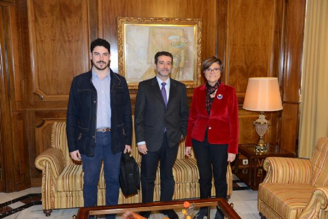 El Club de Debate de la Universidad de Murcia acudió a la Asamblea Regional - 1, Foto 1