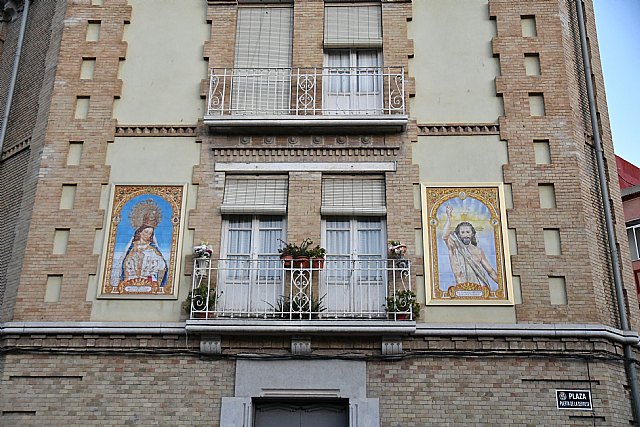 Nuevo azulejo del Jesús Resucitado junto al de la Virgen del Amor Hermoso - 3, Foto 3