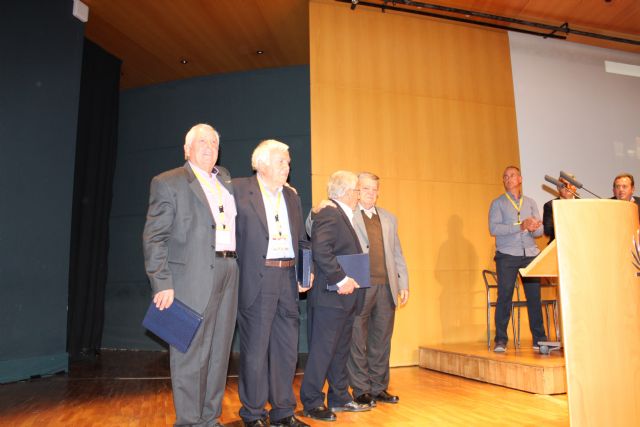 Coag Murcia celebro su VI Congreso Regional y homenajeó a cuatro de sus dirigentes históricos, con motivo del 40 aniversario de la organización, Foto 3