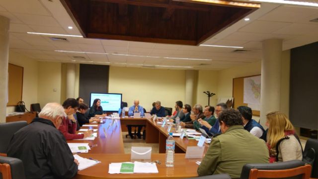 Los IES Ibáñez Martín, Ros Giner, Pérez Casas y Sierra de la Almenara acogerán durante este mes charlas sobre el cambio climático y el Proyecto Life Adaptate - 1, Foto 1