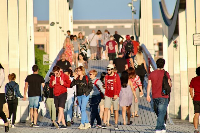 Los españoles eligen calidad de vida en lugar de núcleos urbanos - 1, Foto 1