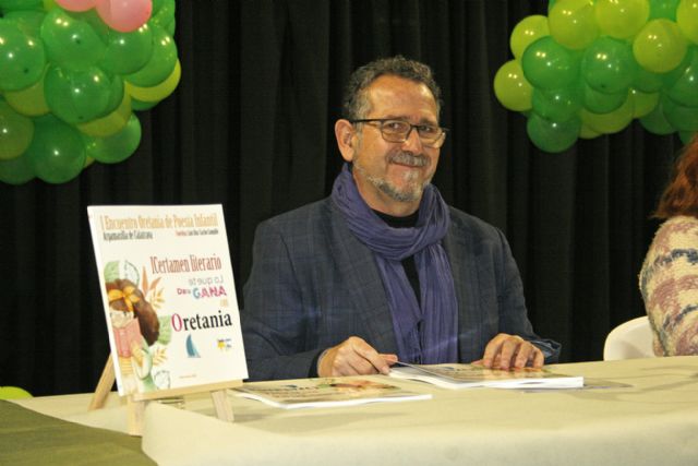 Julio Criado: Nunca una fiesta de cumpleaños ha tenido tantos niños soplando las velas de una tarta imaginaria - 3, Foto 3