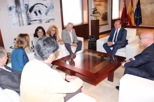 Pedro Antonio Sánchez se reúne con el secretario general de UGT en la Región - 3, Foto 3