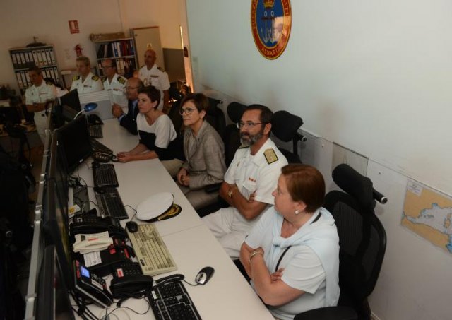 La Asamblea estrecha lazos con las Fuerzas Armadas - 2, Foto 2