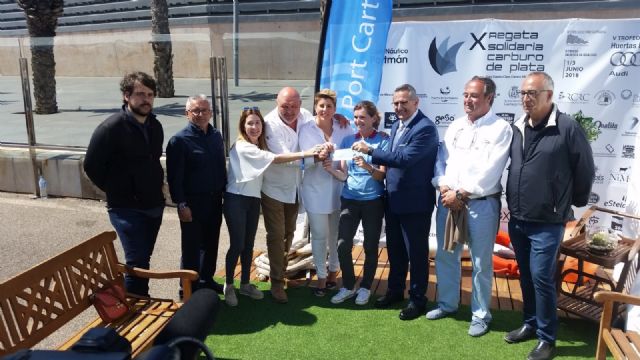 Pez de Abril se proclama campeón absoluto de la X regata solidaria Carburo de Plata - 1, Foto 1