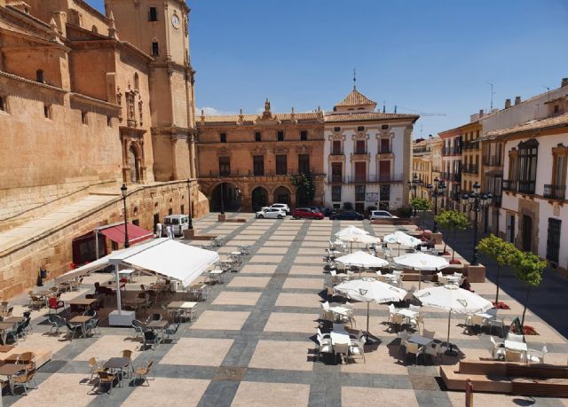 El mes de mayo cierra en Lorca con un considerable descenso en el número de parados en el sector Servicios del municipio - 1, Foto 1