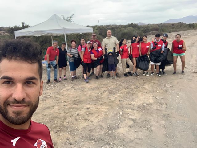 La Campaña Libera 1m2 retira en Rambla Elena más de 200 kilos de plásticos - 1, Foto 1