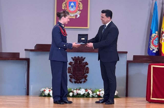 La Princesa Leonor recibe la Medalla de Oro y el nombramiento de Hija Adoptiva de la Villa de San Javier La Princesa Leonor recibe la Medalla de Oro y el nombramiento de Hija Adoptiva de la Villa de San Javier