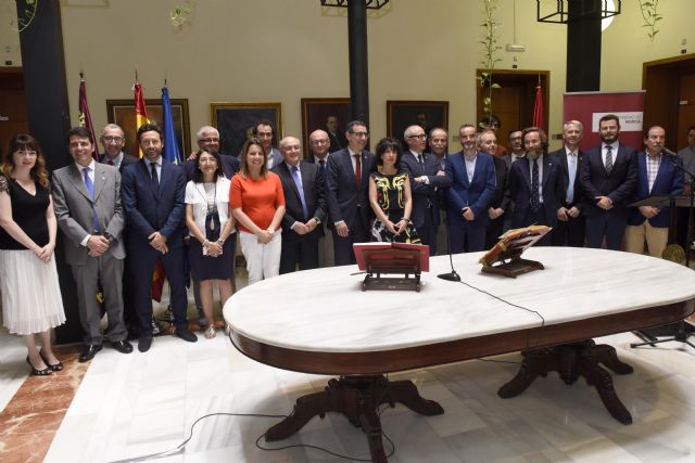 Toma de posesión de nuevos catedráticos y profesores titulares de la Universidad de Murcia - 1, Foto 1