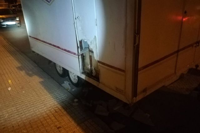 La Policía Local de Cartagena sorprende a dos menores que intentaban robar en el interior de una caravana - 1, Foto 1