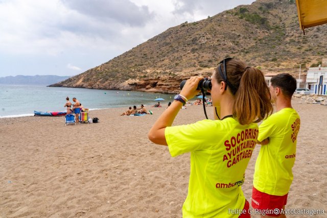 El dispositivo de vigilancia y salvamento en las playas de Cartagena realiza 400 asistencias sanitarias en junio - 1, Foto 1