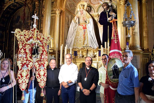 Antonio Rendón . Se reunieron feligreses, familiares y amigos de Alcalá del Río para celebrar misa de acción de gracias por las bodas de plata sacerdotales de nuestro querido párroco José María Campos Peña - 3, Foto 3