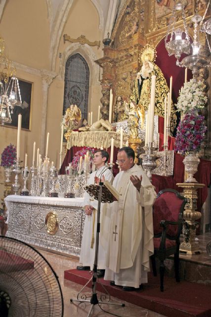 Antonio Rendón . Se reunieron feligreses, familiares y amigos de Alcalá del Río para celebrar misa de acción de gracias por las bodas de plata sacerdotales de nuestro querido párroco José María Campos Peña - 4, Foto 4