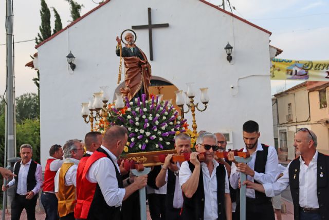 El barrio de San Pedro concluye sus fiestas patronales con la tradicional procesión - 5, Foto 5