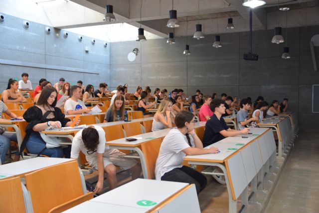 Los alumnos de la Región de Murcia se enfrentan los días 3, 4 y 5 de julio a la convocatoria extraordinaria de la EBAU que marca el futuro de muchos jóvenes - 2, Foto 2