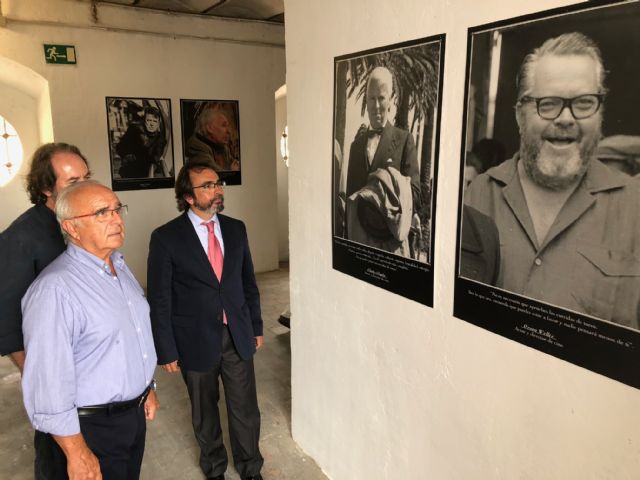 El consejero de Presidencia inaugura la exposición Los Toros son Cultura ¡claro que sí! - 1, Foto 1