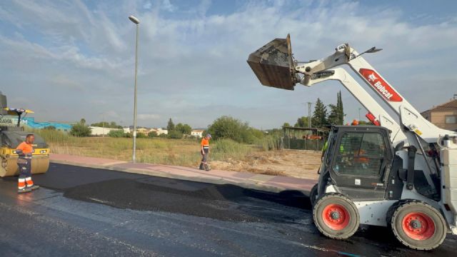 Arrancan los trabajos de asfaltado en la calle Paco Esteban de La Albatalía - 3, Foto 3