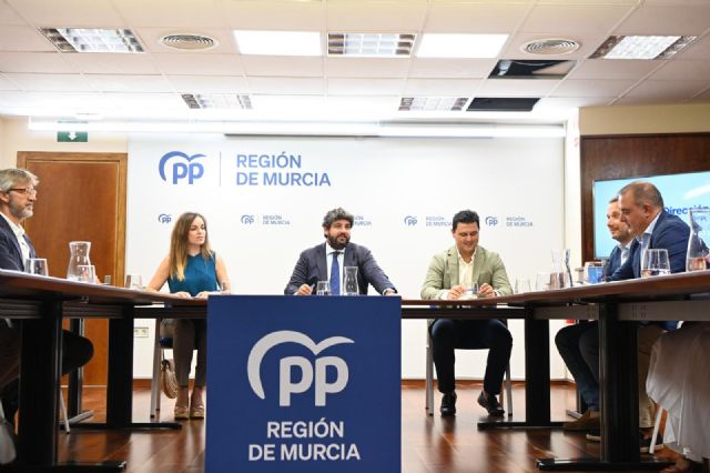 Segado: El Partido Popular va a ser el muro de contención frente a las injusticias de Pedro Sánchez con la Región de Murcia - 2, Foto 2