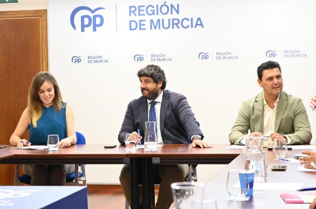 Segado: El Partido Popular va a ser el muro de contención frente a las injusticias de Pedro Sánchez con la Región de Murcia - 3, Foto 3