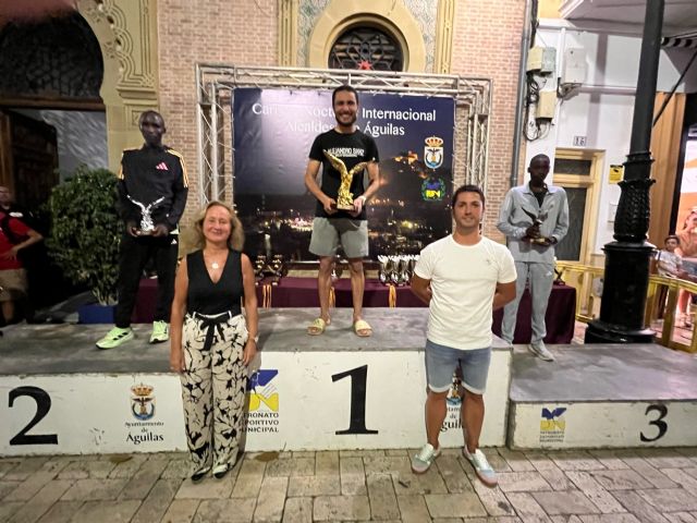 Joan Chepleting y Abdelali Razyn se imponen en la XL Carrera Nocturna Alcaldesa de Águilas - 1, Foto 1