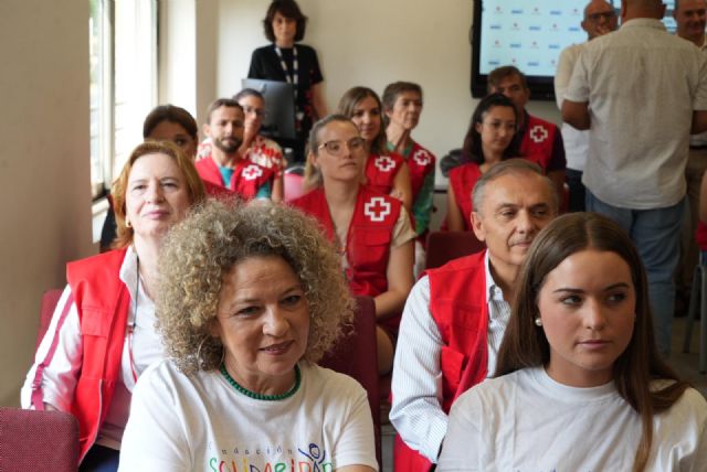 Política Social apoya la campaña 'Vuelta al Cole Solidaria' que promueven Carrefour y Cruz Roja - 2, Foto 2