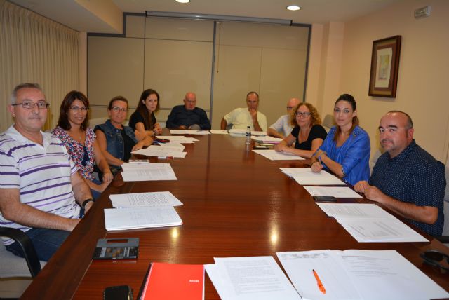 La Mesa de Seguimiento del CHARE llama a la ciudadanía a concentrarse el 21 de octubre en la Plaza de España - 1, Foto 1