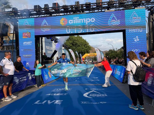 La Media Maratón de Archena reúne a más de 1500 corredores y da un salto de nivel con la incorporación del Campeonato regional y la Running Challenge La Media Maratón de Archena reúne a más de 1500 corredores y da un salto de nivel con la incorporación del Campeonato regional y la Running Challenge