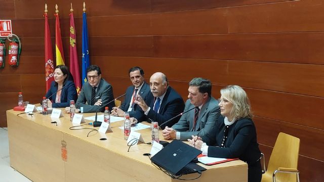 Profesionales del derecho analizan en Murcia los conflictos familiares y las novedades en su regulación legal - 1, Foto 1