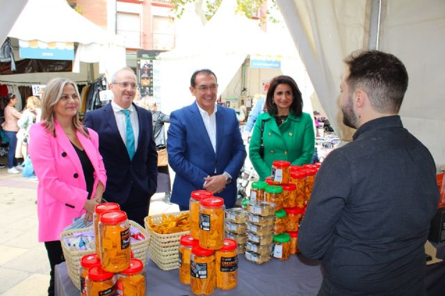 La Plaza de Calderón acoge hasta el domingo la Feria del Comercio Local - 2, Foto 2