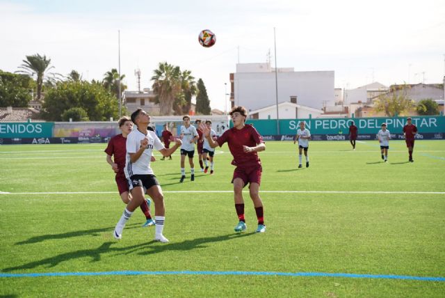 Triunfo de las selecciones de fútbol en la primera jornada del Nacional - 1, Foto 1