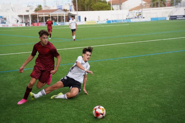 Triunfo de las selecciones de fútbol en la primera jornada del Nacional - 2, Foto 2