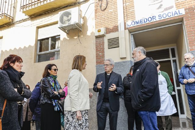 Isabel Franco visita el comedor social de la Asociación Piedras Vivas - 2, Foto 2