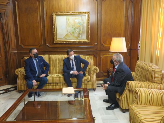 El presidente de la Asamblea Regional recibe a representantes de la Plataforma Biprovincialidad 2es+ - 1, Foto 1