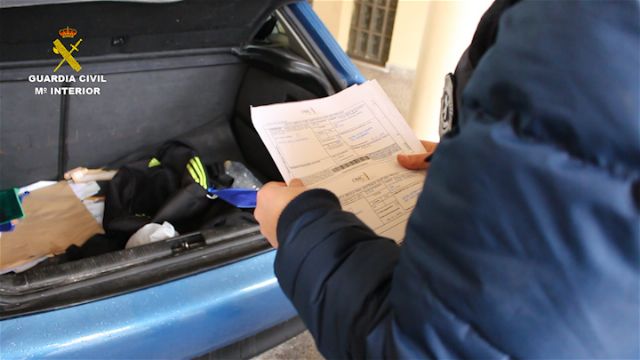 La Guardia Civil detiene en Santander a dos hombres que pretendían conseguir casi 12.000 dosis de clonazepam con recetas falsificadas - 5, Foto 5