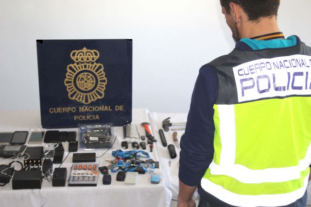 La Policía Nacional desarticula un grupo criminal especializado en el robo de vehículos de alta gama - 2, Foto 2